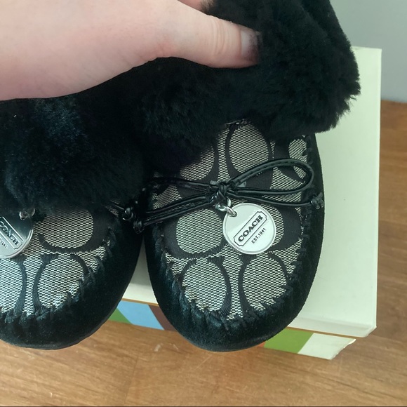 Coach Signature Arleen Jacquard Sherpa Moccasin Slippers - Picture 3 of 11